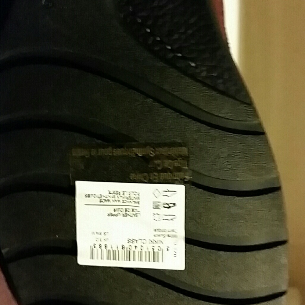 Clarks - Picture 3 of 8